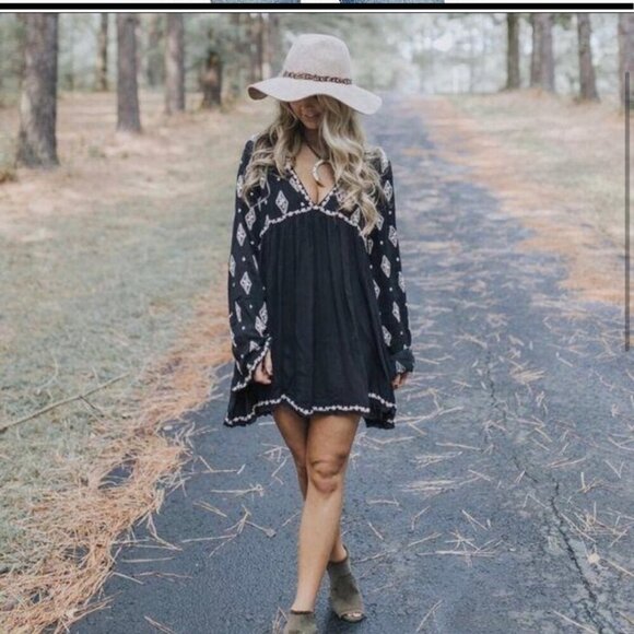 Free People Diamond Embroidered Tunic Top/Babydoll Dress Women's Size Small Boho - Picture 2 of 11